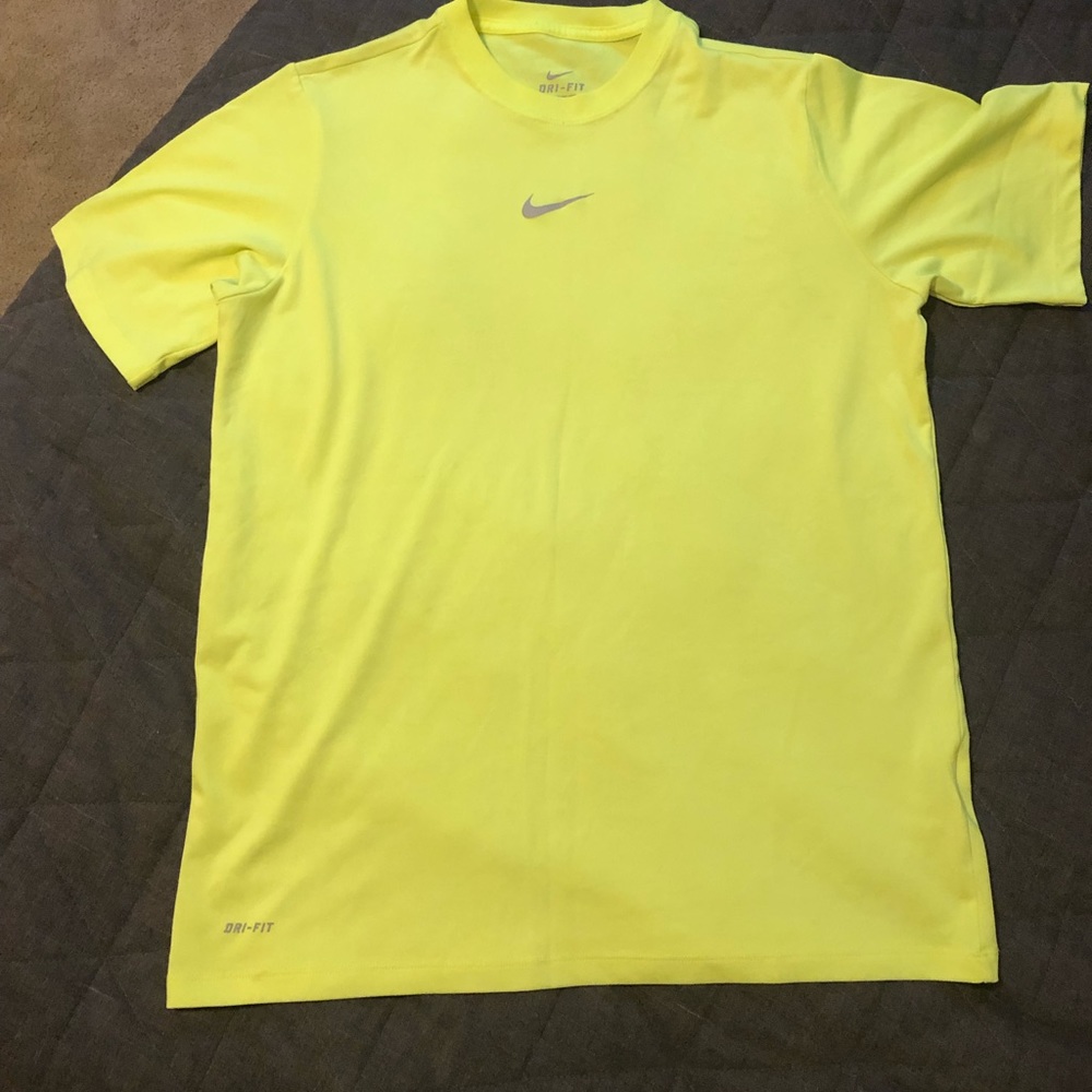 Nike Dry Fit short sleeve shirt